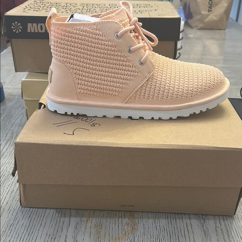 UGG women’s Pink Knit Sneakers